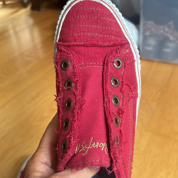 Women’s Blowfish Malibu red sneakers (worn once) - Picture 4 of 5